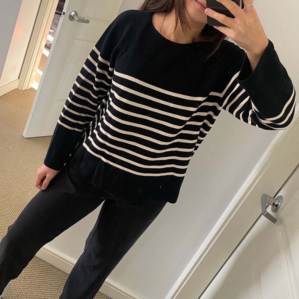 100% cotton Uniqlo striped sweater loose fit size small